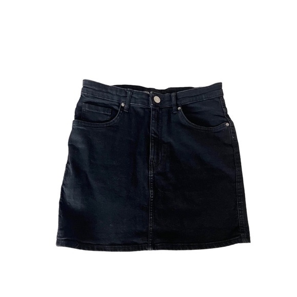 Zara Dresses & Skirts - Zara Stretch Denim Mini Skirt